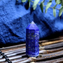 Lade das Bild in den Galerie-Viewer, Obelisk Lapislazuli 7-8cm
