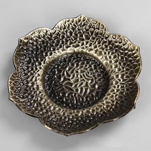 Lade das Bild in den Galerie-Viewer, Räucherstäbchenhalter Teller Untersetzer Metall Lotus Form - SHUAIVIBES
