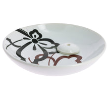 Lade das Bild in den Galerie-Viewer, Räucherstäbchenhalter YUKARI MOTIF - Schmetterling Teller Japan
